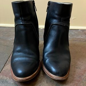 European Clarks with Gold Rim Detail